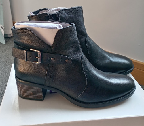 Lotus black leather boots - boots,