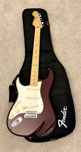 Fender mexican stratocaster - fender,