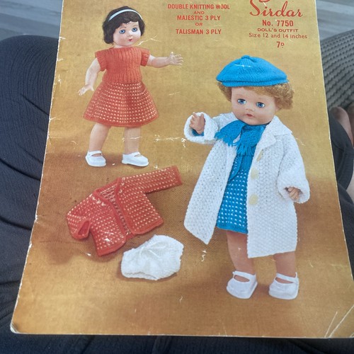 Doll knitting pattern - doll, ply