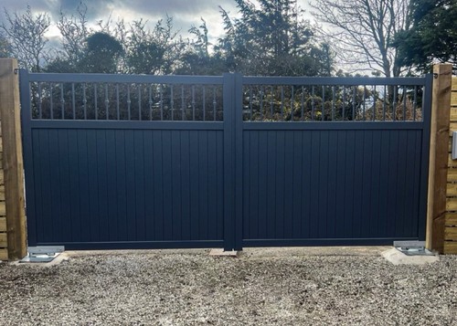 Aluminium driveway gates flat - gates,