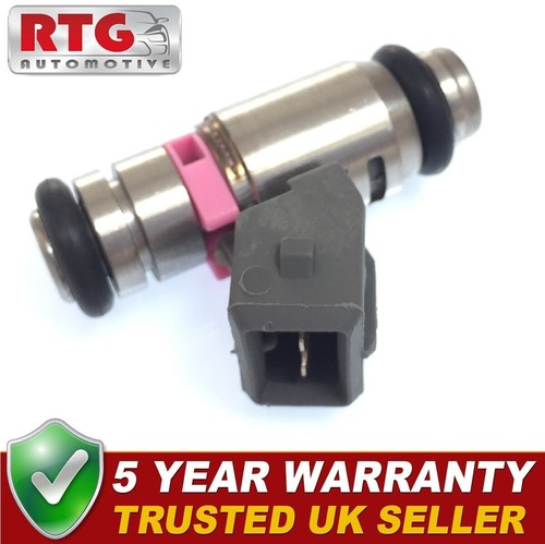 Petrol fuel injector - fuel,