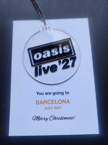 Barcelona oasis live bauble - oasis,