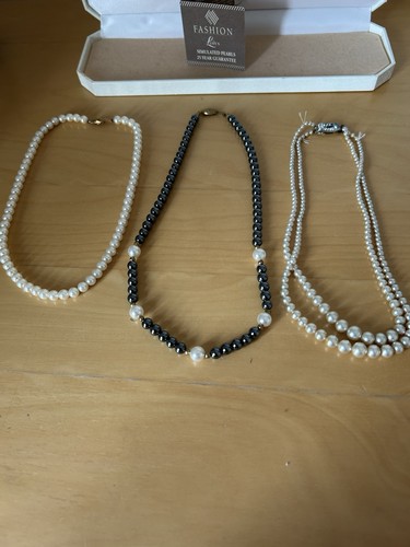 Pearl necklaces and lotus - 3, x