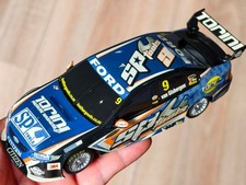 Scalextric 1/32 V8 SuperCar