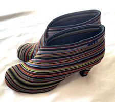 United nude fold - 'fold, rainbow