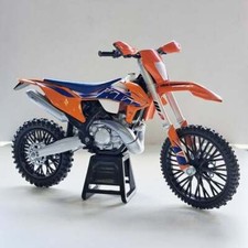 New Ray Toys Bike Model - 1:12