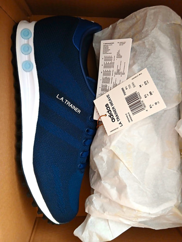 Uk9 adidas trainer - la,