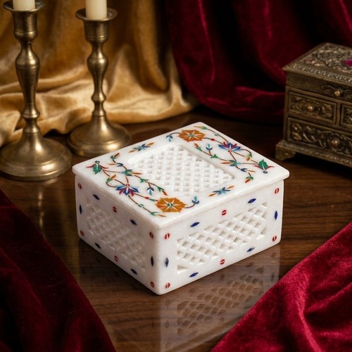 Marble necklace box - necklace, with