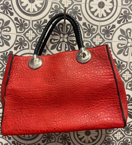 Red handbag leather black - red,