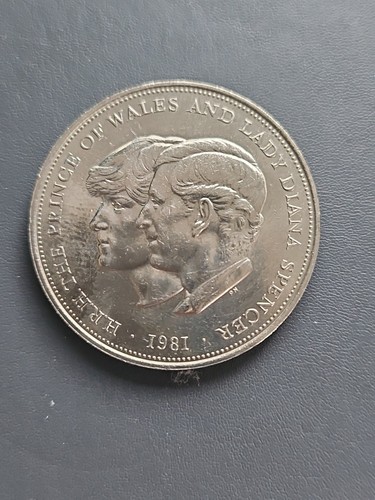 Crown coin 1981 - gb,