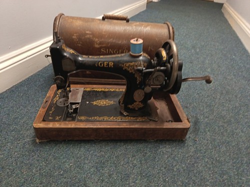 Vintage hand crank - hand, singer