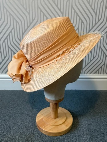 Vintage kangol apricot wedding - kangol,