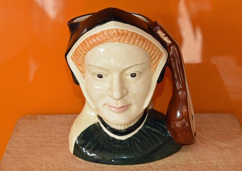 Royal doulton vintage toby - doulton,