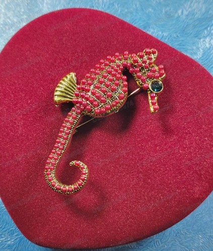 Large seahorse brooch pin - seahorse,