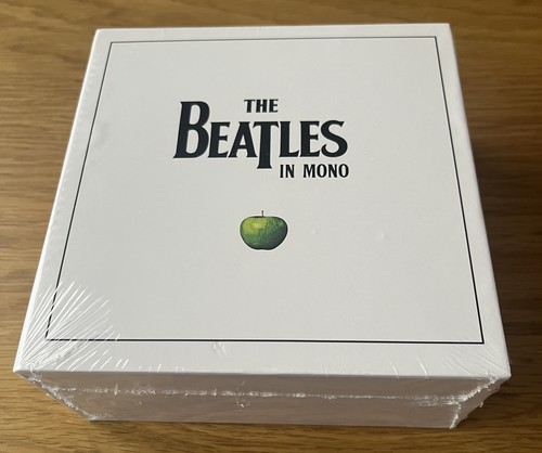 The beatles mono box - in,