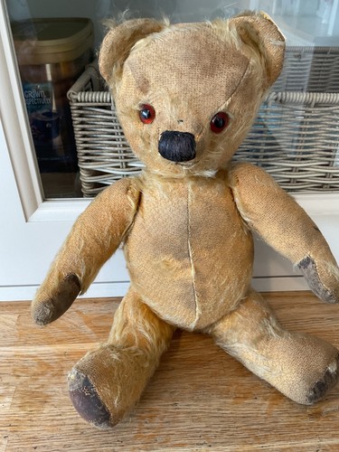 Well loved old vintage chad - old,