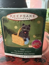 2000 Hallmark Miniature Toto In A Basket Wizard of Oz #3 NIB