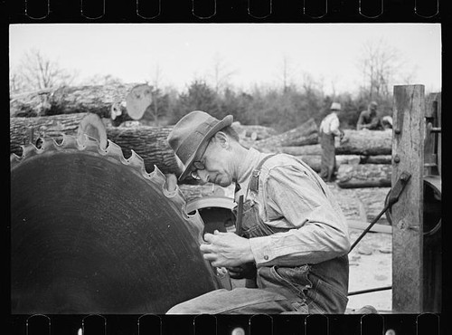 Kentucky 1936 man splitting - 1936,
