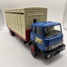 Britains Farm 1:32. Iveco