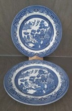 2 Vintage Churchill Blue White Willow Pattern Dinner Plates Made In England 26cm