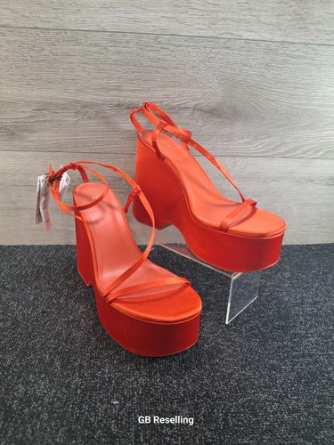 Bnwt women size zara - uk,