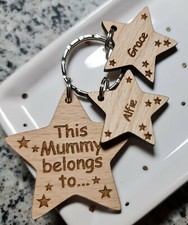 PERSONALISED CHRISTMAS GIFT GIFTS FOR HER BIRTHDAY WOODEN KEYRING NAN MUMMY