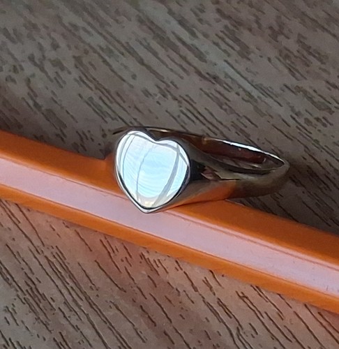 9ct gold ring