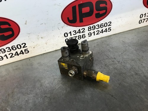 Hydraulic valve block - , x