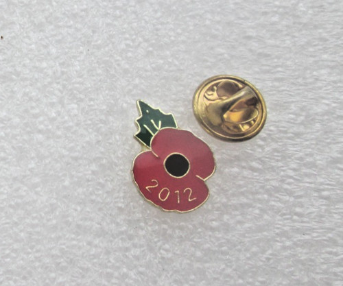 2012 poppy1 pin - , badge