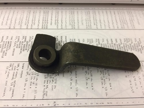 Turret hatch lid locking - hatch,