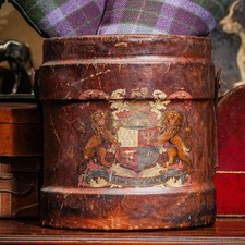 Regal Coat of Arms Armorial Antique Leather Cordite Carrier Bucket Home Storage