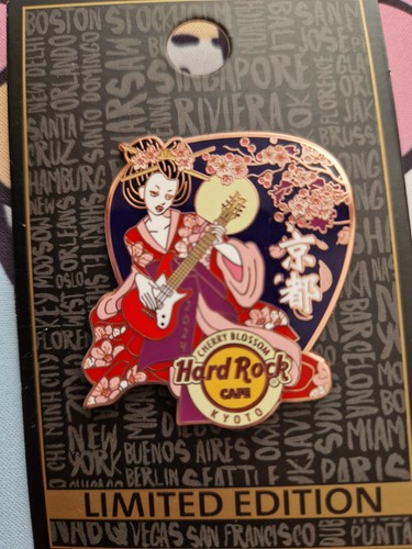 Hard rock cafe pin badge - pin,