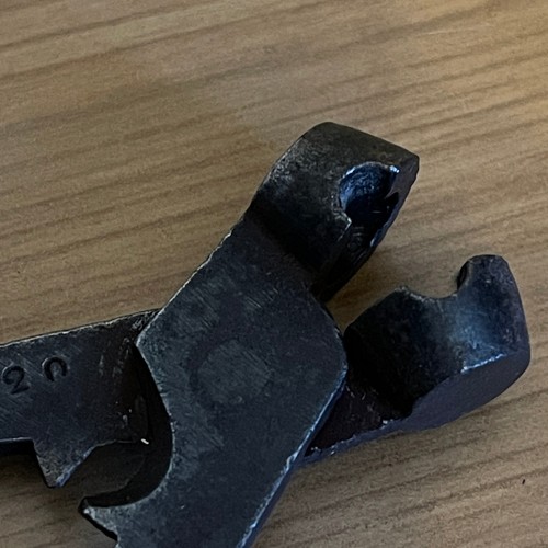 Antique single cavity round - single,