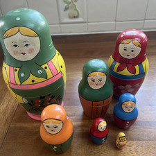 Matryoshka Russian dolls vintage,  7 stack, circa 1960's