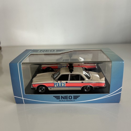 Neo police jaguar xj6 s111 - police,