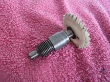 Yamaha DT 125 LC Engine Oil Pump Drive Gear Shaft etc