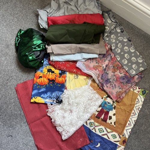 Job lot vintage fabrics - lot,