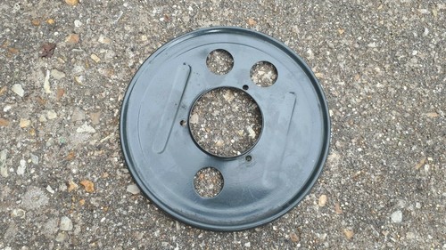 Rear hub drum back plate - rear,