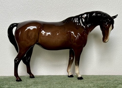 Beswick mare facing right - (facing,