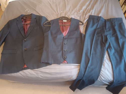 Next signature piece suit - 3-piece,