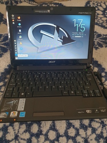 Acer aspire one zg8 23 - one,