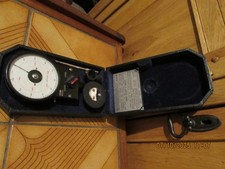 vintage cased Smiths Venture ATH10 hand analogue tachometer rev counter
