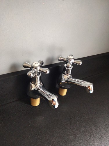 New set bath taps chrome - of,