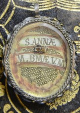 shrine relicario relic