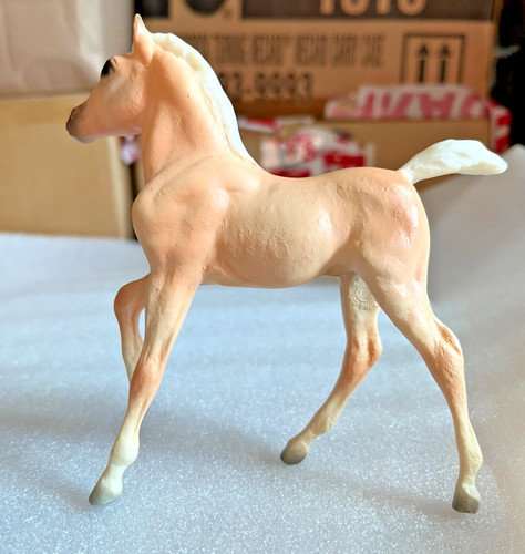Breyer classic palomino