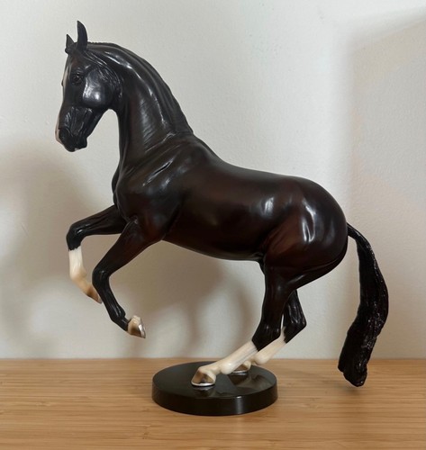 Breyer valegro model 1756 - breyer, #1756