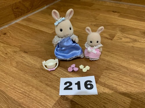 Sylvanian families calico htf