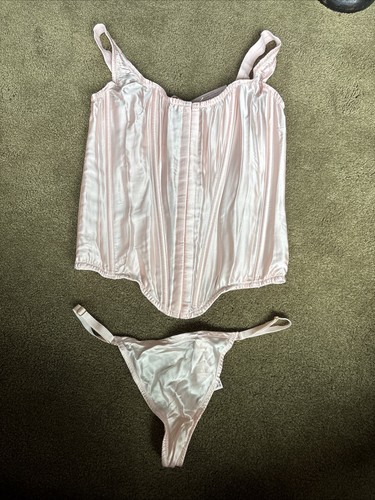 Nwt victoria secret classic - nwt,