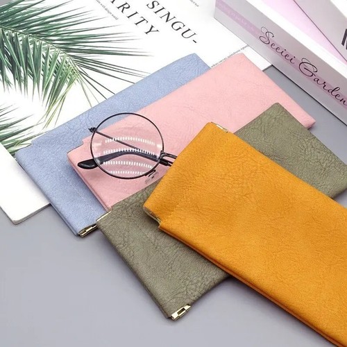 Magnetic glasses case with - magnetic,