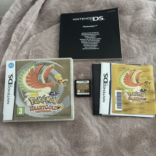 Pokémon heart gold - gold, version